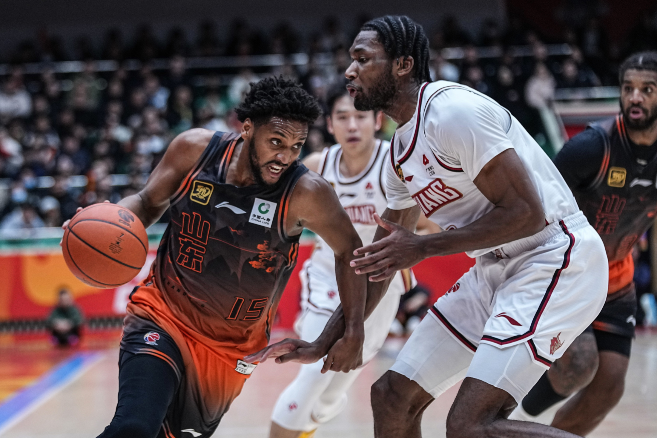 中欧体育官网赛前突围战来临，孟菲斯灰熊围绕CBA季后赛单刀错失，气氛紧张，团队化学反应显著的简单介绍