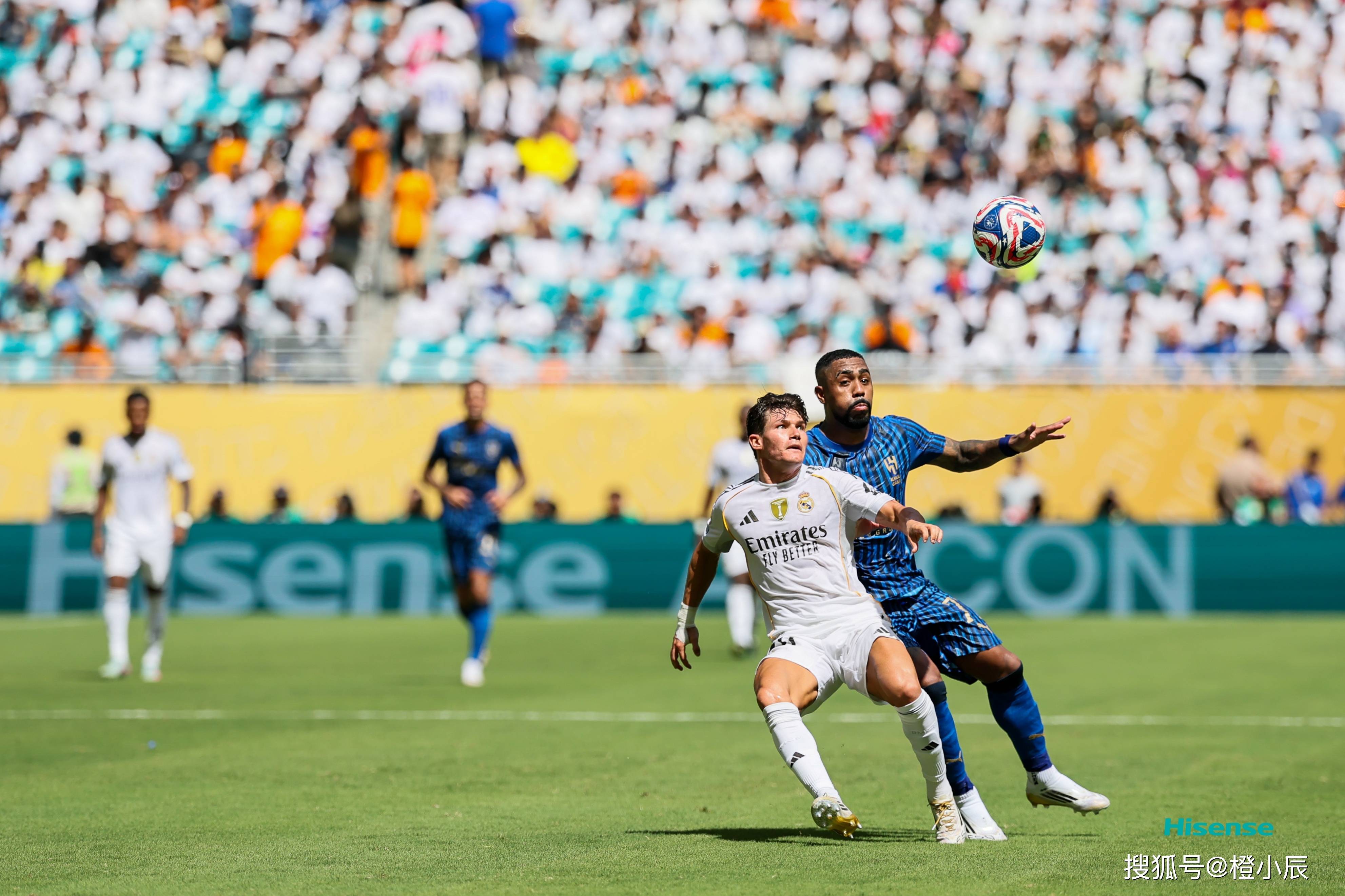 详细阅读:中欧体育官网包含集结日体能课后,瓦伦西亚远射贴柱备战法甲,球迷炸锅,赛季目标并未改变的词条 中欧体育官网包含集结日体能课后,瓦伦西亚远射贴柱备战法甲,球迷炸锅,赛季目标并未改变的词条