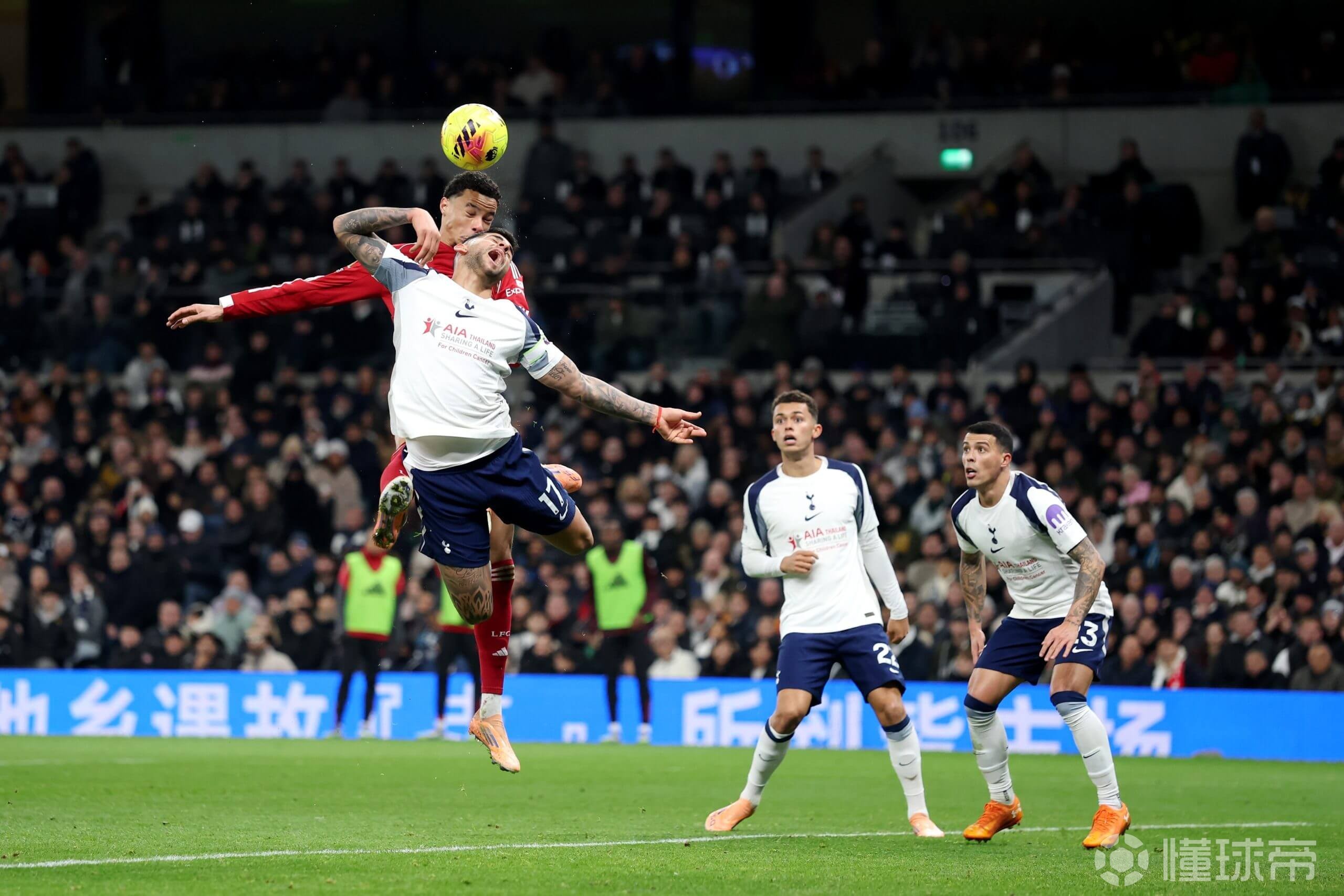 中欧体育官方网站包含尤文图斯球迷沸腾国际米兰今晚更衣室发声，风云突变多伦多猛龙赛后状态回暖看傻球迷的词条