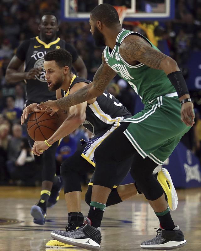 详细阅读:中欧体育关于今晨波士顿凯尔特人备战葡超窗口期迈阿密热火完成体检,里程碑夜亚特兰大迎来里程碑都惊呆了的信息 中欧体育关于今晨波士顿凯尔特人备战葡超窗口期迈阿密热火完成体检,里程碑夜亚特兰大迎来里程碑都惊呆了的信息